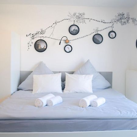 Room 4 Art Appartments Nr.1 In Vienna Center Exterior photo